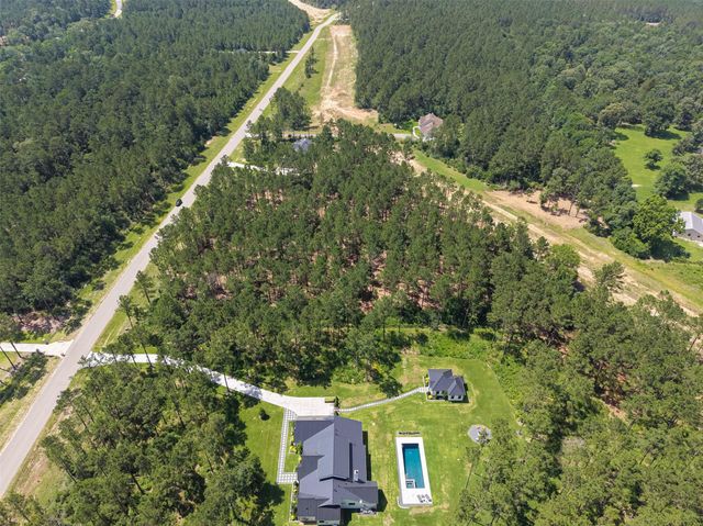 15625 Forest Grove Drive, Willis, TX 77378