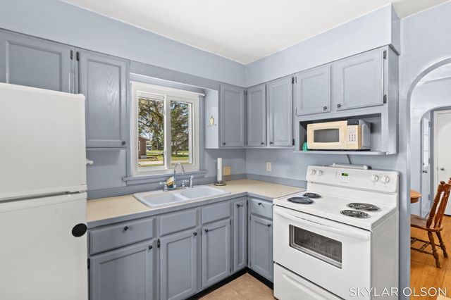 1081 Vick Road, Norton Shores City, MI 49441