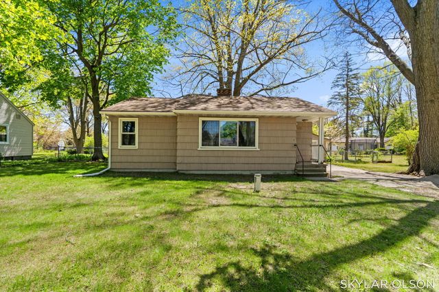 1081 Vick Road, Norton Shores City, MI 49441