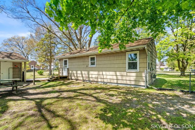 1081 Vick Road, Norton Shores City, MI 49441