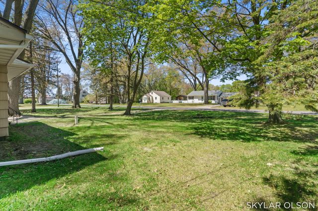1081 Vick Road, Norton Shores City, MI 49441