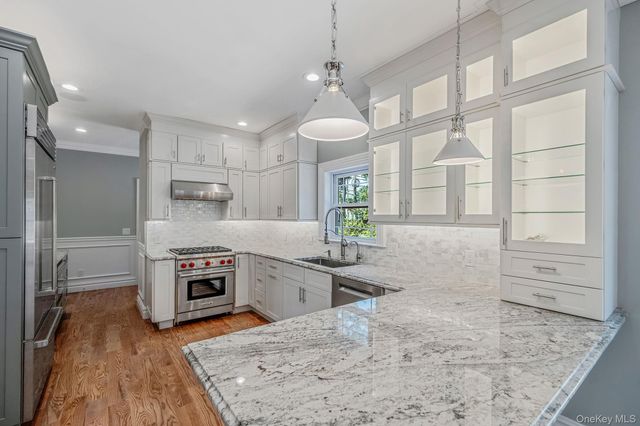 NC Pine Street, Port Jefferson Station, NY 11776