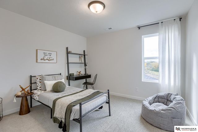 10911 N 161 Avenue, Bennington, NE 68007