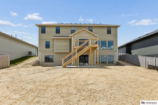 10911 N 161 Avenue, Bennington, NE 68007