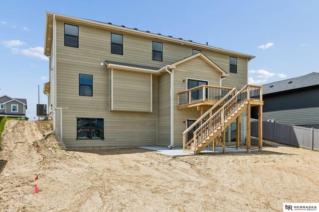 10911 N 161 Avenue, Bennington, NE 68007
