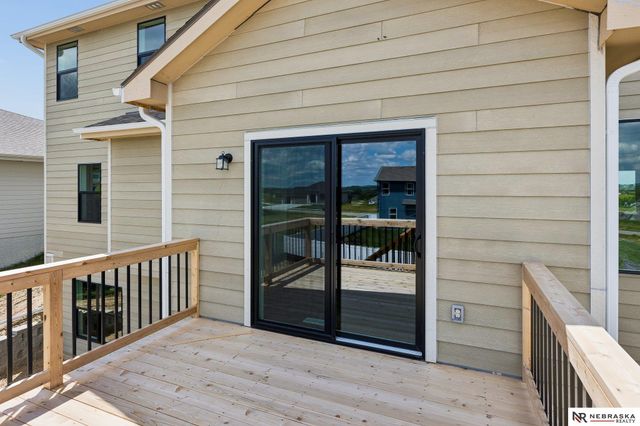 10911 N 161 Avenue, Bennington, NE 68007