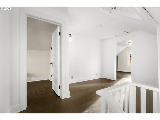 3329 Ne TILLAMOOK St, Portland, OR 97212