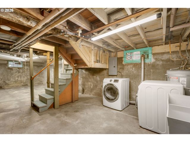 3329 Ne TILLAMOOK St, Portland, OR 97212