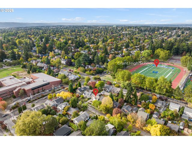 3329 Ne TILLAMOOK St, Portland, OR 97212