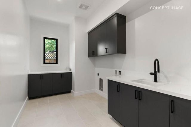 2171 Manzanita Avenue, Menlo Park, CA 94025