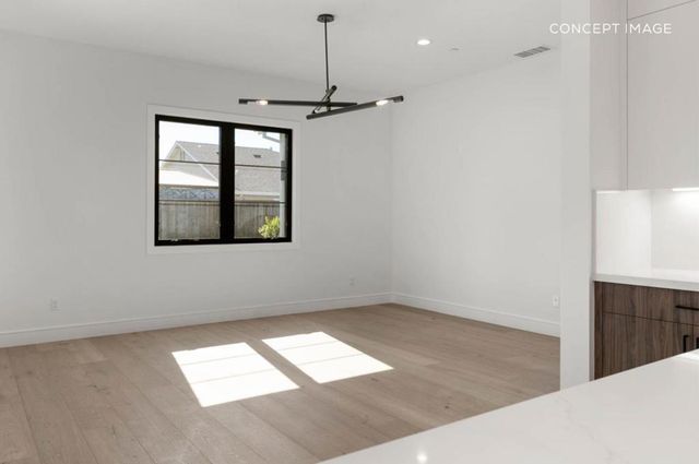 2171 Manzanita Avenue, Menlo Park, CA 94025