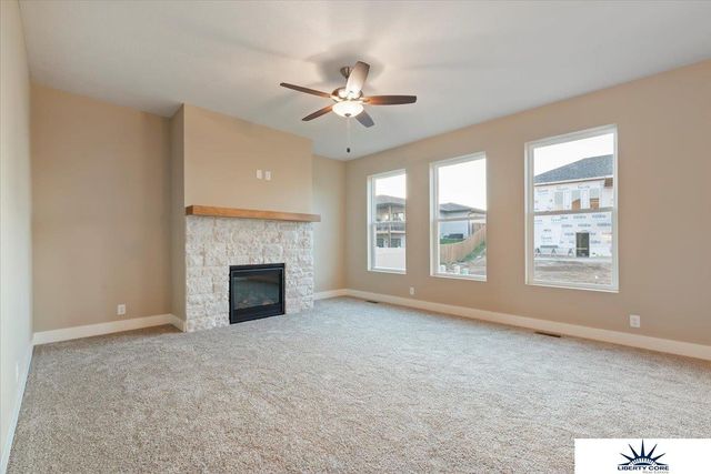 19914 Weir Street, Omaha, NE 68135