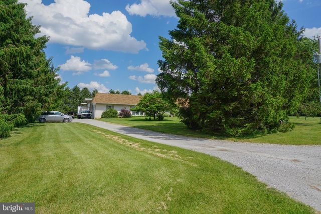 389 BASEHOAR RD, Littlestown, PA 17340