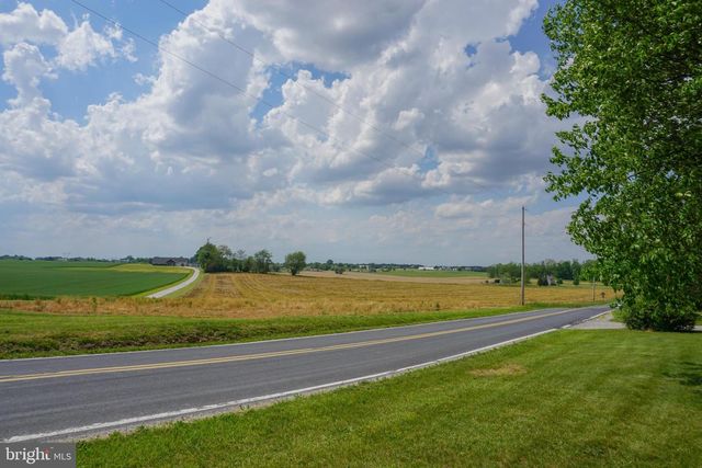 389 BASEHOAR RD, Littlestown, PA 17340