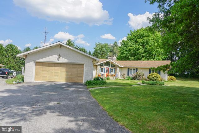 389 BASEHOAR RD, Littlestown, PA 17340