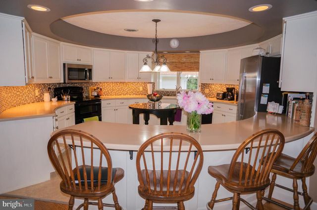 389 BASEHOAR RD, Littlestown, PA 17340