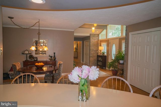 389 BASEHOAR RD, Littlestown, PA 17340