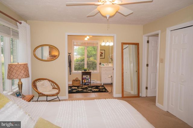 389 BASEHOAR RD, Littlestown, PA 17340