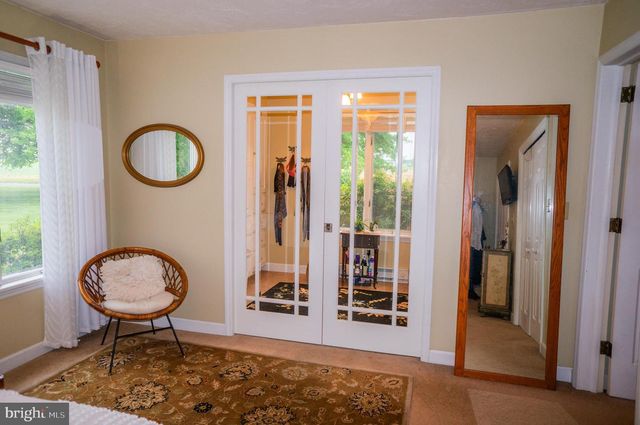 389 BASEHOAR RD, Littlestown, PA 17340