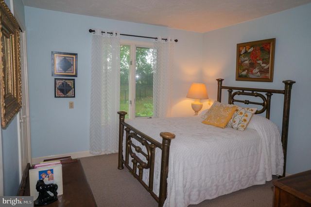 389 BASEHOAR RD, Littlestown, PA 17340