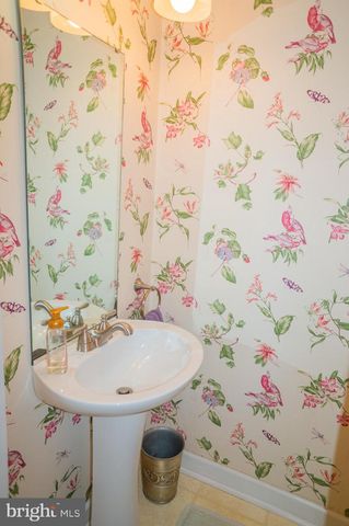 389 BASEHOAR RD, Littlestown, PA 17340