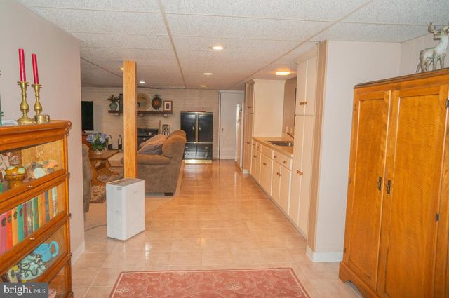 389 BASEHOAR RD, Littlestown, PA 17340