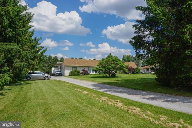389 BASEHOAR RD, Littlestown, PA 17340