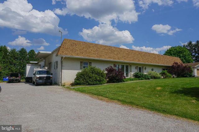 389 BASEHOAR RD, Littlestown, PA 17340