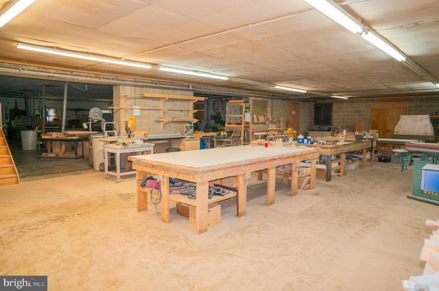 389 BASEHOAR RD, Littlestown, PA 17340