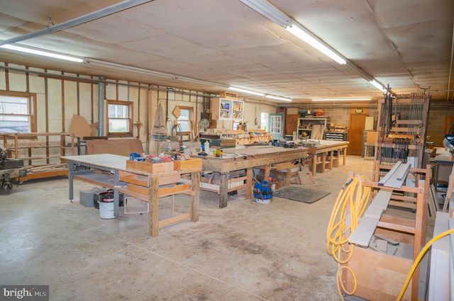 389 BASEHOAR RD, Littlestown, PA 17340