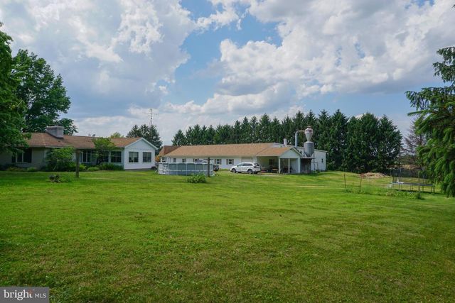 389 BASEHOAR RD, Littlestown, PA 17340