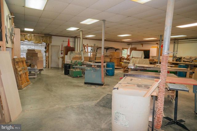 389 BASEHOAR RD, Littlestown, PA 17340