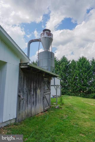 389 BASEHOAR RD, Littlestown, PA 17340