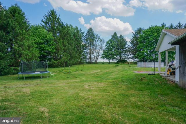 389 BASEHOAR RD, Littlestown, PA 17340