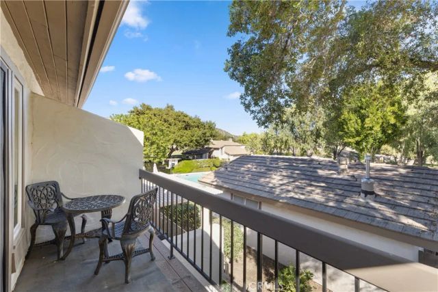 38501 Oaktree Loop, Murrieta, CA 92562