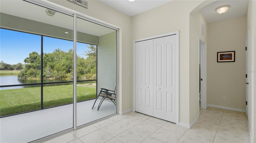 Image 15 of property listing at 11352 WHITE ROCK TERRACE, Bradenton, FL 34211
