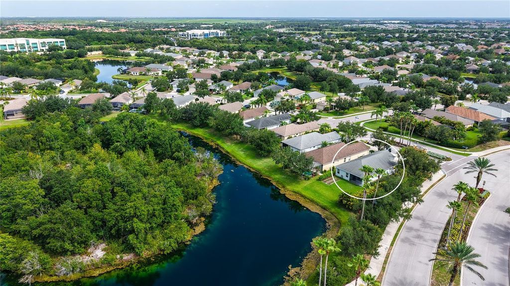 Image 35 of property listing at 11352 WHITE ROCK TERRACE, Bradenton, FL 34211