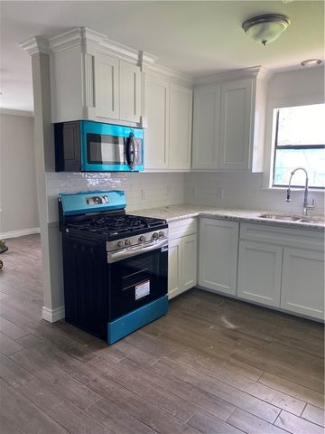 721 Elesa St, Corpus Christi, TX 78405