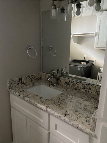721 Elesa St, Corpus Christi, TX 78405