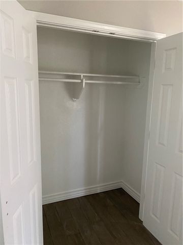721 Elesa St, Corpus Christi, TX 78405