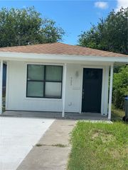 721 Elesa St, Corpus Christi, TX 78405