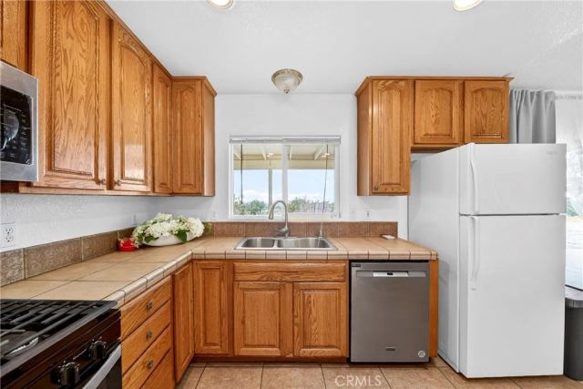 1246 Locust, Pinon Hills, CA 92372