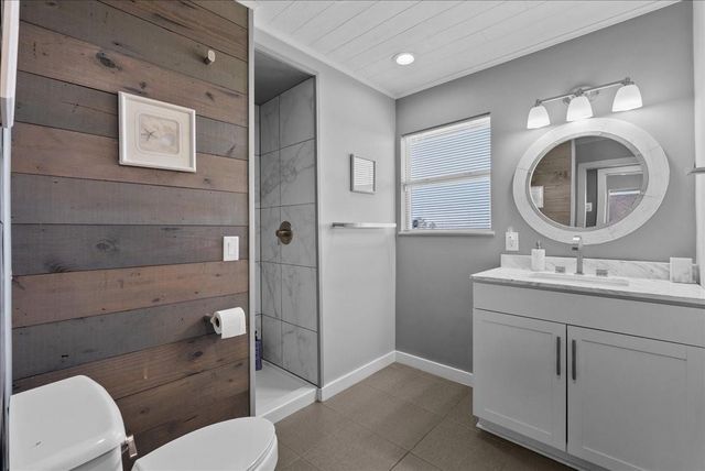 6931 West Holiday Street, Hitchcock, TX 77563