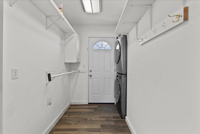 6931 West Holiday Street, Hitchcock, TX 77563