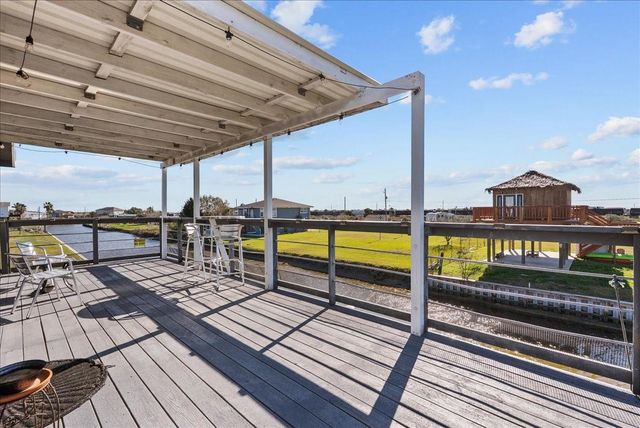 6931 West Holiday Street, Hitchcock, TX 77563