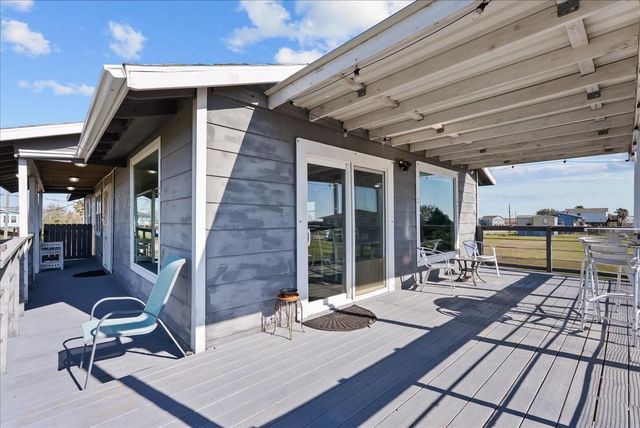 6931 West Holiday Street, Hitchcock, TX 77563