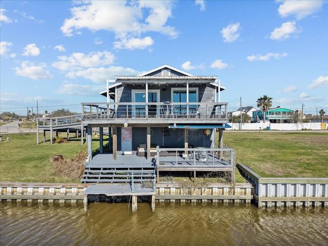 6931 West Holiday Street, Hitchcock, TX 77563