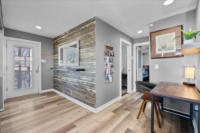 6931 West Holiday Street, Hitchcock, TX 77563