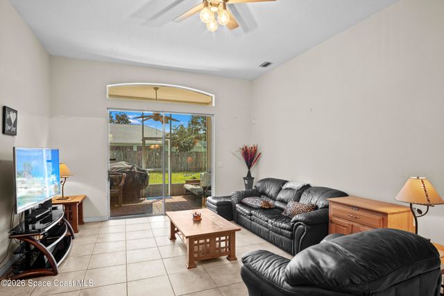 463 Avocado Road NW, Palm Bay, FL 32907