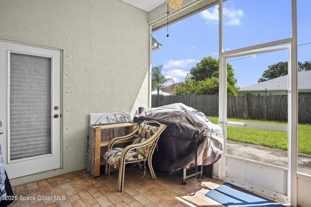 463 Avocado Road NW, Palm Bay, FL 32907